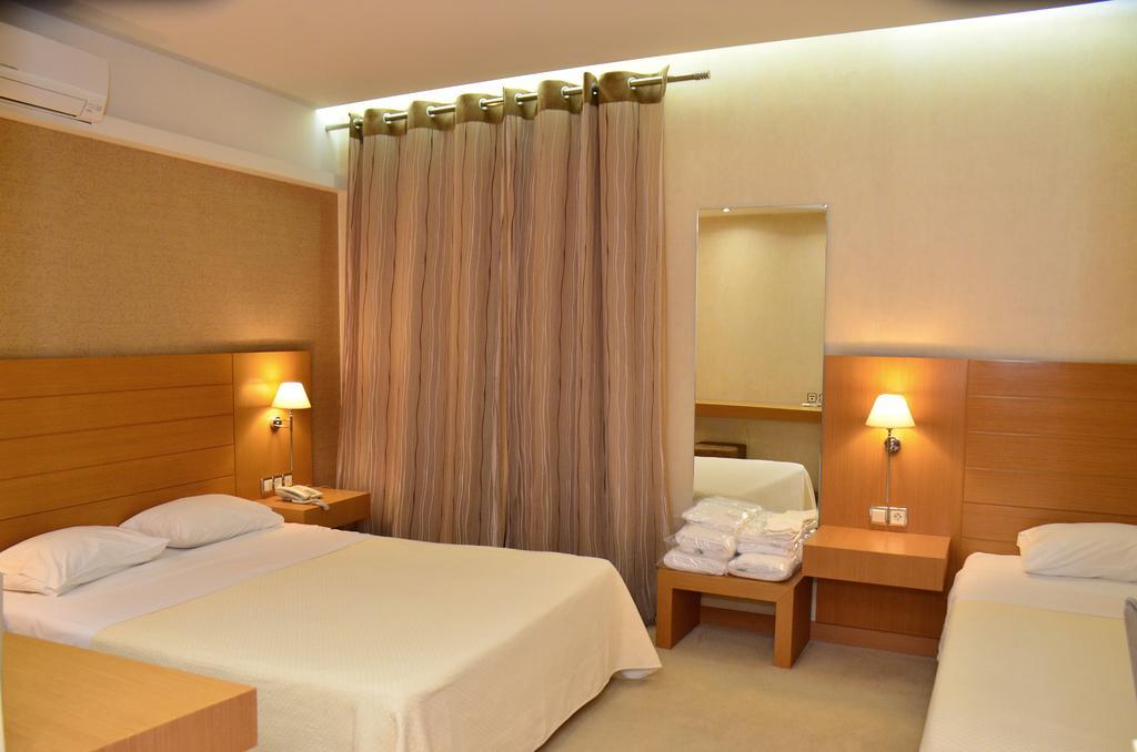 Deves Hotel Nauplion Exterior foto