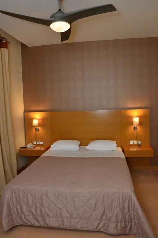 Deves Hotel Nauplion Exterior foto