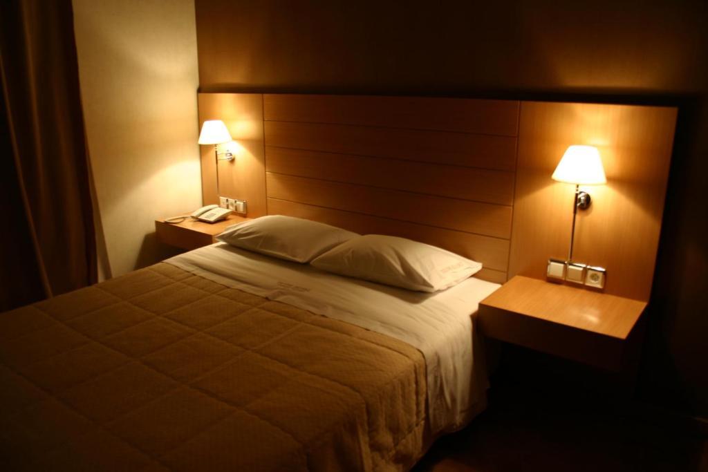 Deves Hotel Nauplion Cameră foto
